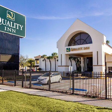 Quality Inn & Conference Center Tampa Bagian luar foto