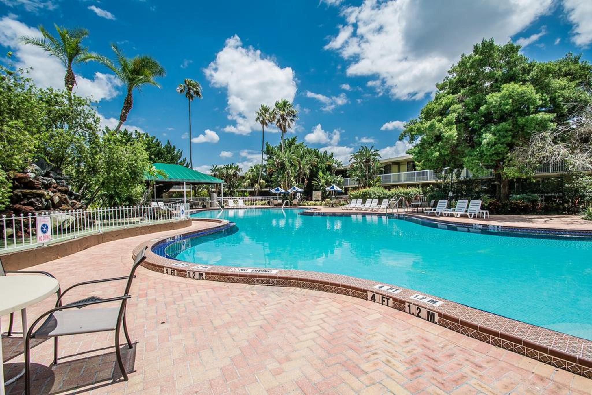 Quality Inn & Conference Center Tampa Bagian luar foto