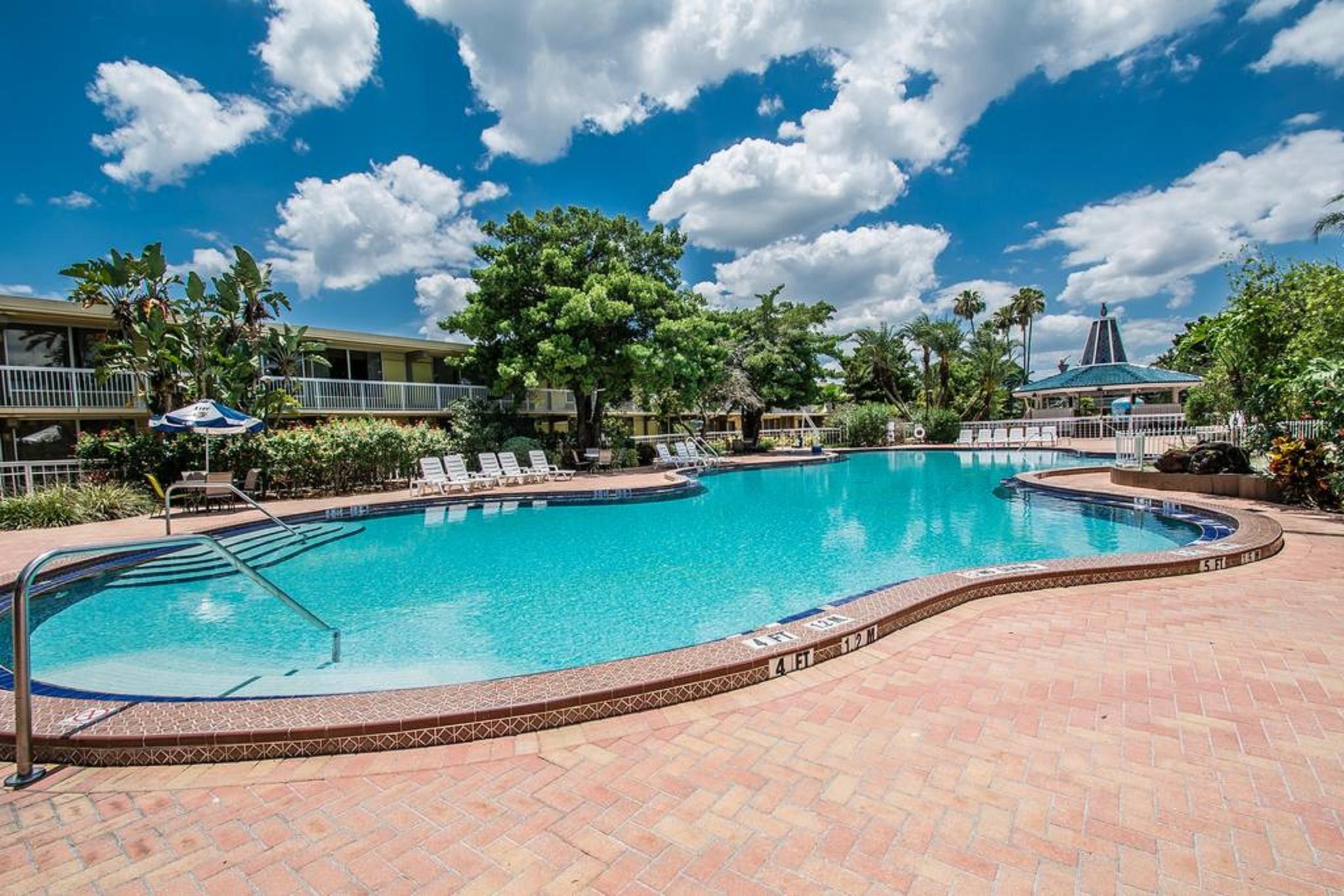 Quality Inn & Conference Center Tampa Bagian luar foto